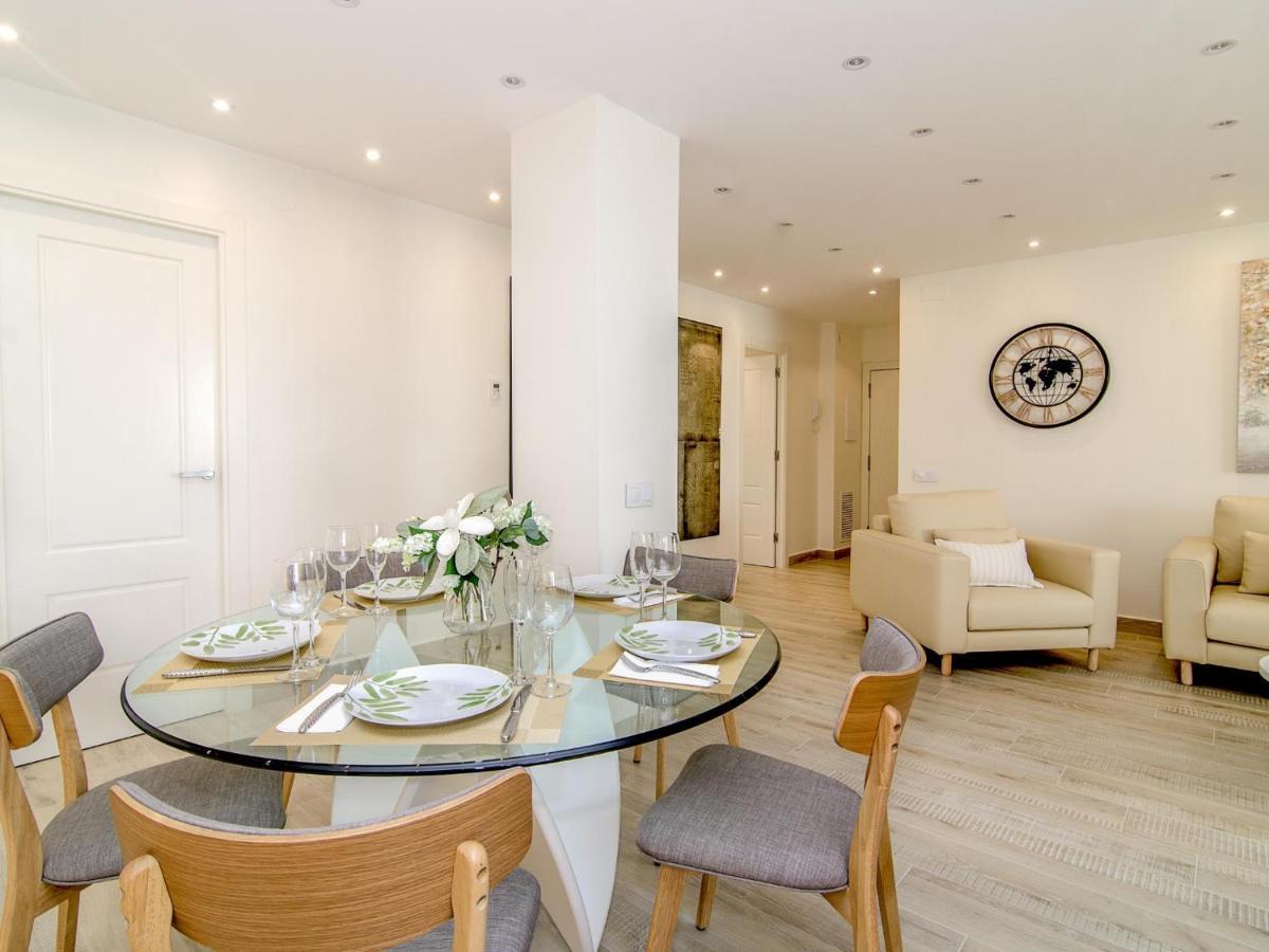 Sitges Spaces Oasis Suites- 4 Bedroom, 4 Ensuite Bathrooms, Terrace, Pool, Sitges Centre 外观 照片
