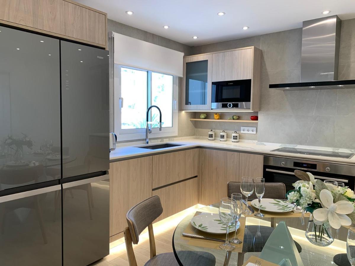 Sitges Spaces Oasis Suites- 4 Bedroom, 4 Ensuite Bathrooms, Terrace, Pool, Sitges Centre 外观 照片